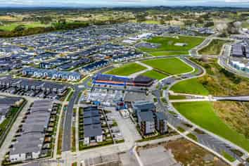 Premium Investment with 6 Tenants 