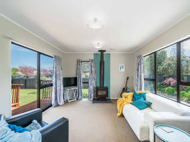 23 Linwood Drive, Paraparaumu