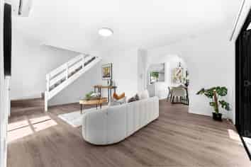 1/8 Priestley Drive, Bucklands Beach