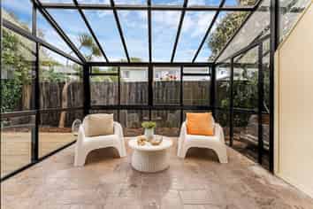 1/8 Priestley Drive, Bucklands Beach