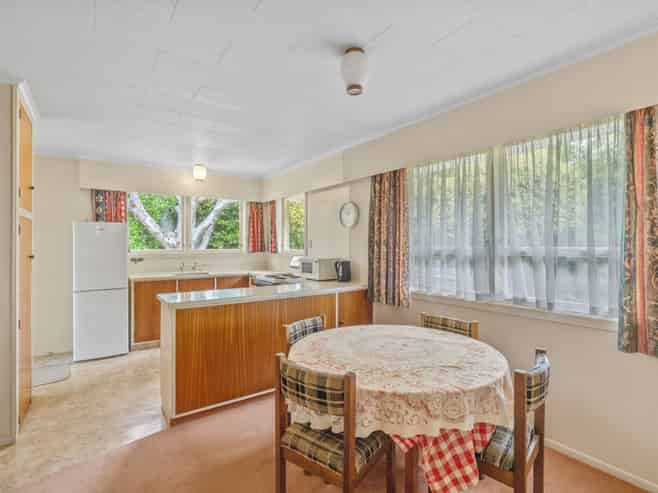 76 Winchester Street, Levin