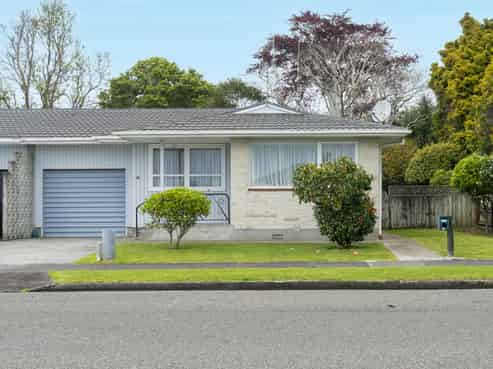 76 Winchester Street, Levin
