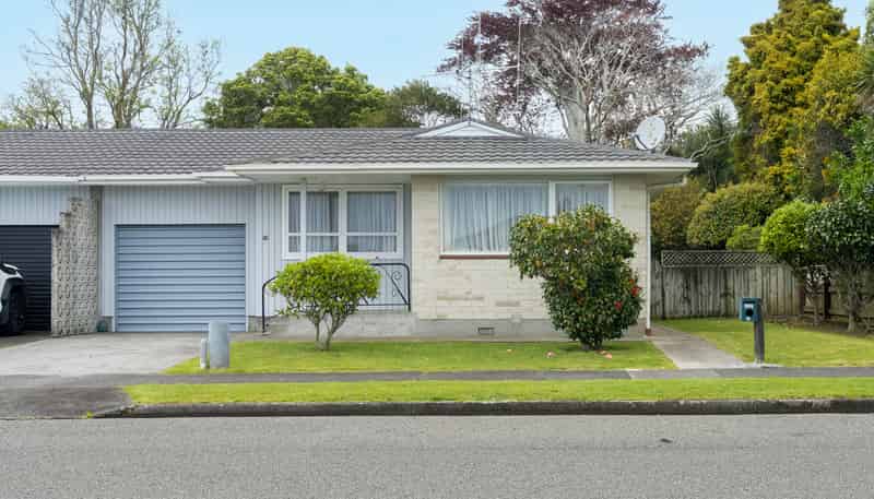 76 Winchester Street, Levin