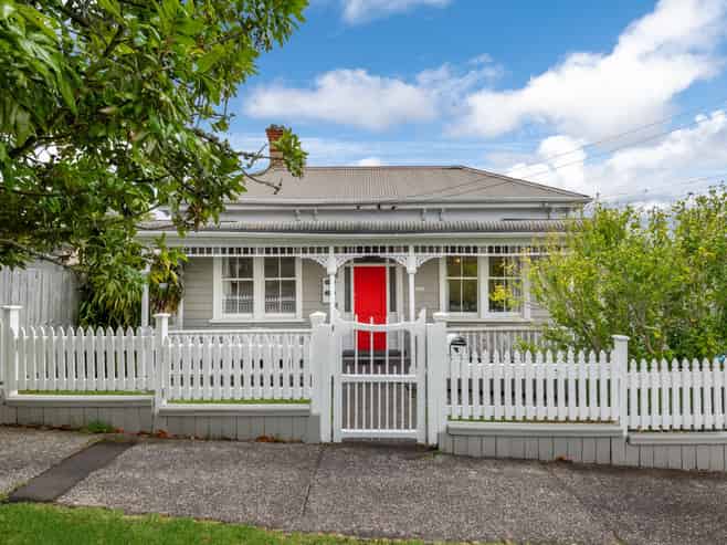 24 Kingsland Avenue, Kingsland