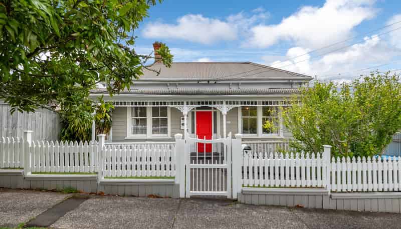 24 Kingsland Avenue, Kingsland