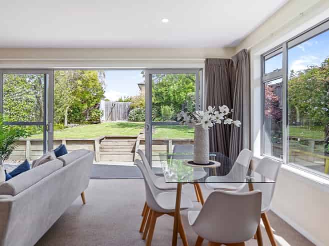 8 Short Street, Waltham