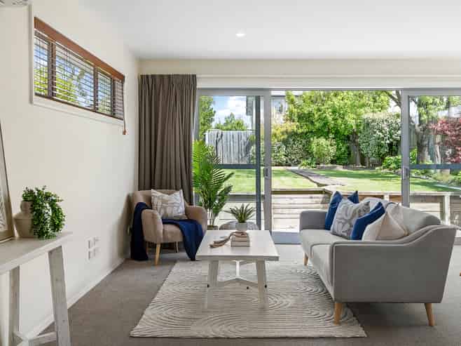 8 Short Street, Waltham