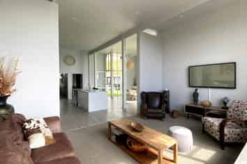 70 Hebron Road, Torbay