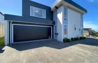 70 Hebron Road, Torbay