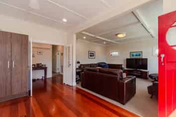 11 Henderson Street, Karori