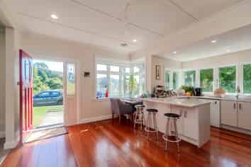 11 Henderson Street, Karori