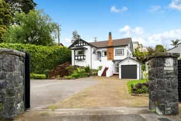 89 King George Avenue, Epsom