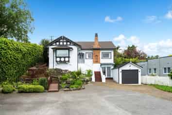 89 King George Avenue, Epsom