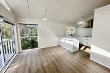 27 Greenhithe Road, Greenhithe