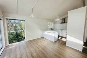 27 Greenhithe Road, Greenhithe