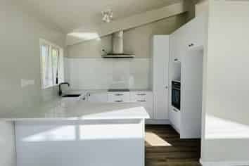 27 Greenhithe Road, Greenhithe