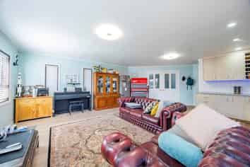 1375 Dominion Road Extension, Mount Roskill