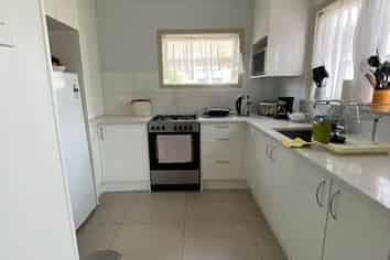 16 Admiral Beatty Avenue, Sandringham