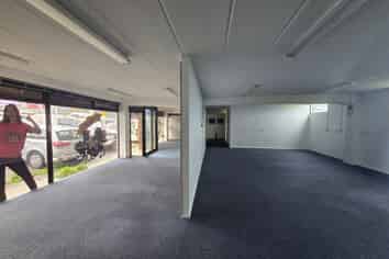 High Profile Ground Floor Office 