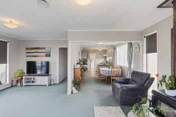 12 Towai Street, Inglewood