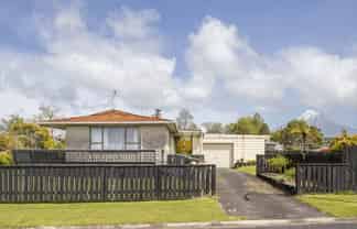 12 Towai Street, Inglewood