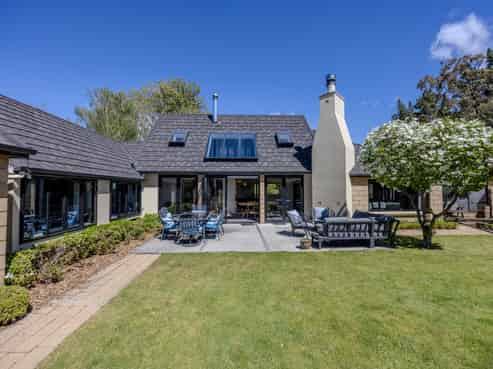 146 Lake Hawea - Albert Town Road, Albert Town