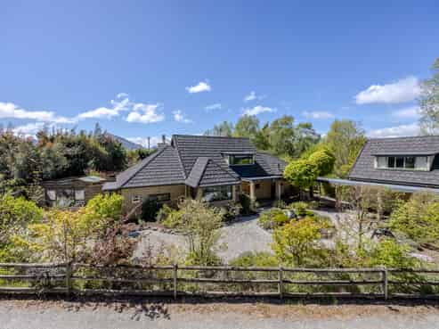 146 Lake Hawea - Albert Town Road, Albert Town