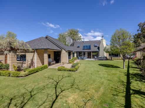 146 Lake Hawea - Albert Town Road, Albert Town