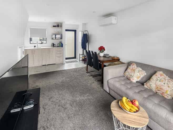 2/7 Ariki Street, Boulcott