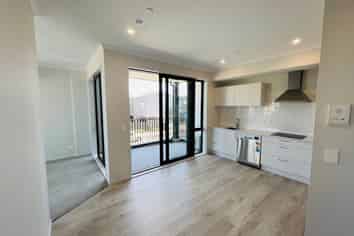 7/96 Clark Road, Hobsonville