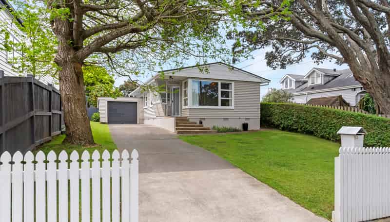 53 Moana Avenue, One Tree Hill