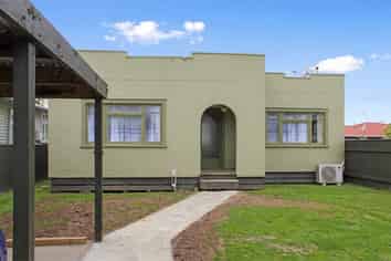 83 Heretaunga Street, Roslyn