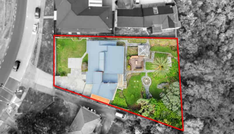 354 Hillsborough Road, Hillsborough