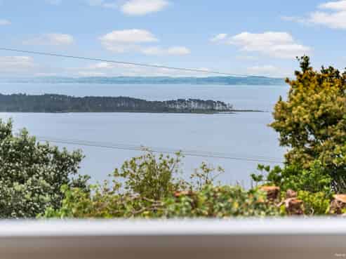 354 Hillsborough Road, Hillsborough