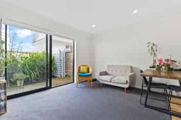 14/1797 Great North Road, Avondale