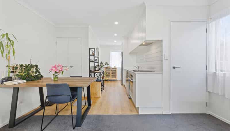 14/1797 Great North Road, Avondale