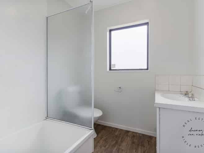 2/90 Shifnal Drive, Randwick Park