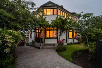 16 Wai-iti Road, Maori Hill