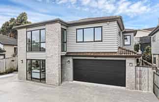 73C  Robert Skelton Place, Clendon Park