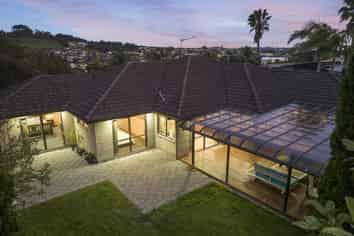 7 Chard Place, Flat Bush