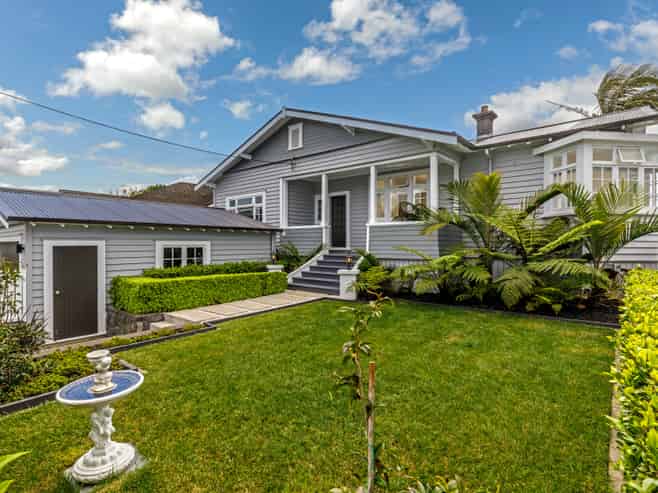 24 Norwood Road, Bayswater