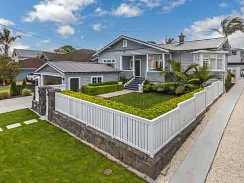 24 Norwood Road, Bayswater