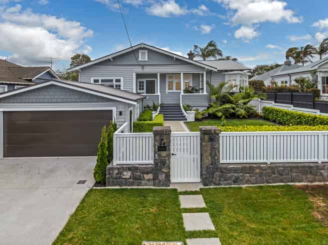 24 Norwood Road, Bayswater