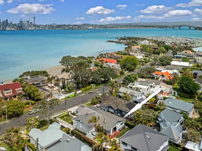 24 Norwood Road, Bayswater