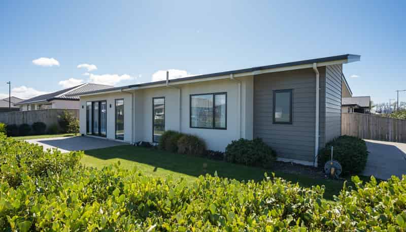 2 Fairmile Road, Richmond