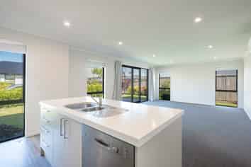 2 Fairmile Road, Richmond