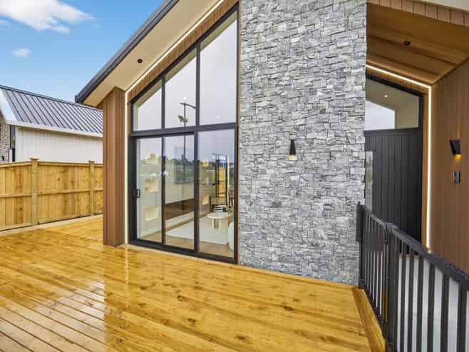 8 Tuwai Crescent, Opaheke