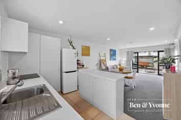 5J Dryden Place, Mount Wellington