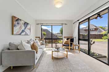2/6 Waikato Place, Saint Johns
