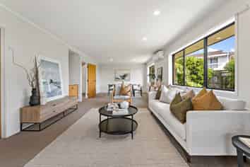 2/6 Waikato Place, Saint Johns